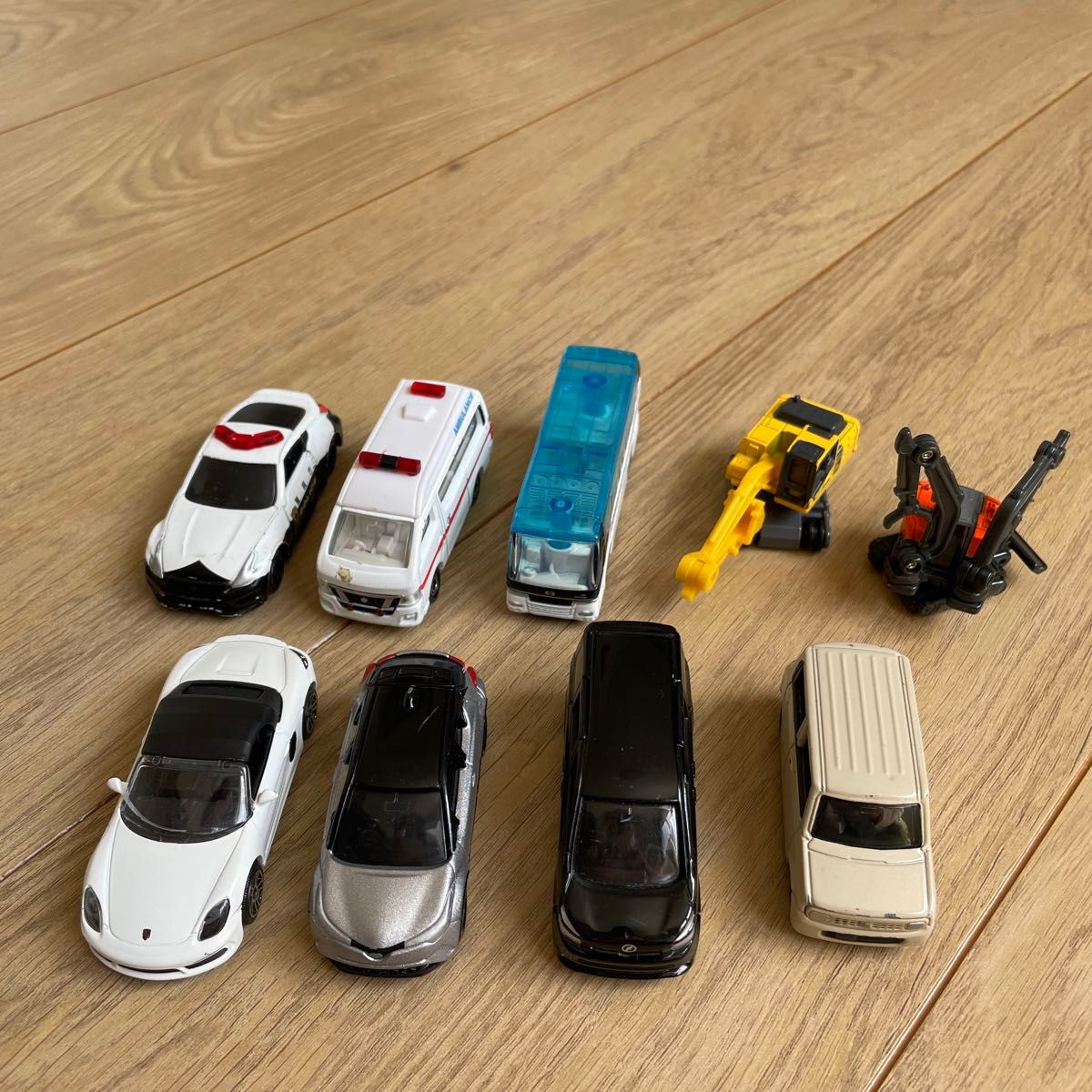 ミニカー まとめ売り 9個セット トミカ|Yahoo!フリマ(旧PayPay ミニカー まとめ売り 9個セット トミカ|Yahoo!フリマ(旧PayPay