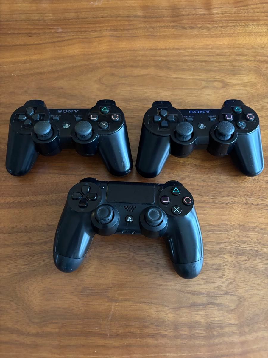 SONY PS3/PS4 コントローラー 3個セット 動作未確認の為 SONY PS3/PS4 コントローラー 3個セット 動作未確認の為