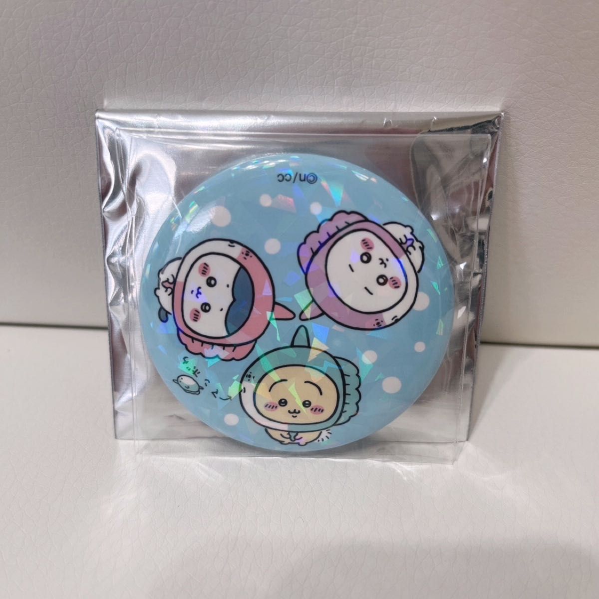 ちいかわ 水族館 ホログラム 缶バッジ コレクション ちいかわ ちいかわ 水族館 ホログラム 缶バッジ コレクション ちいかわ