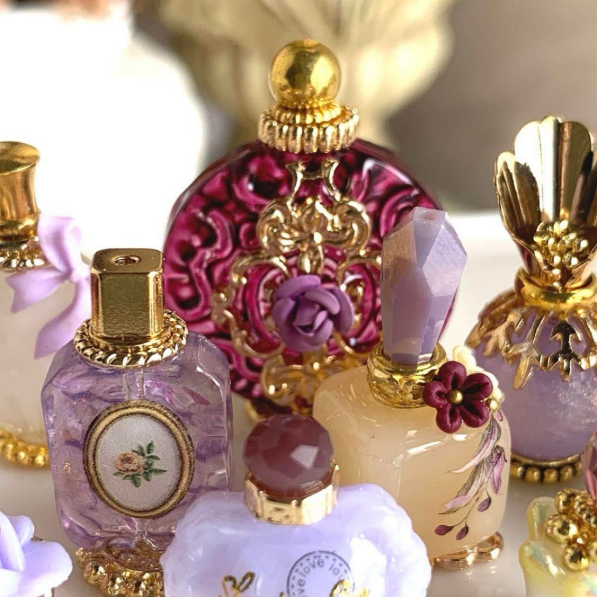 ミニチュア雑貨 ハンドメイド ジュエリーミニチュア香水瓶12個 ミニチュア雑貨 ハンドメイド ジュエリーミニチュア香水瓶12個