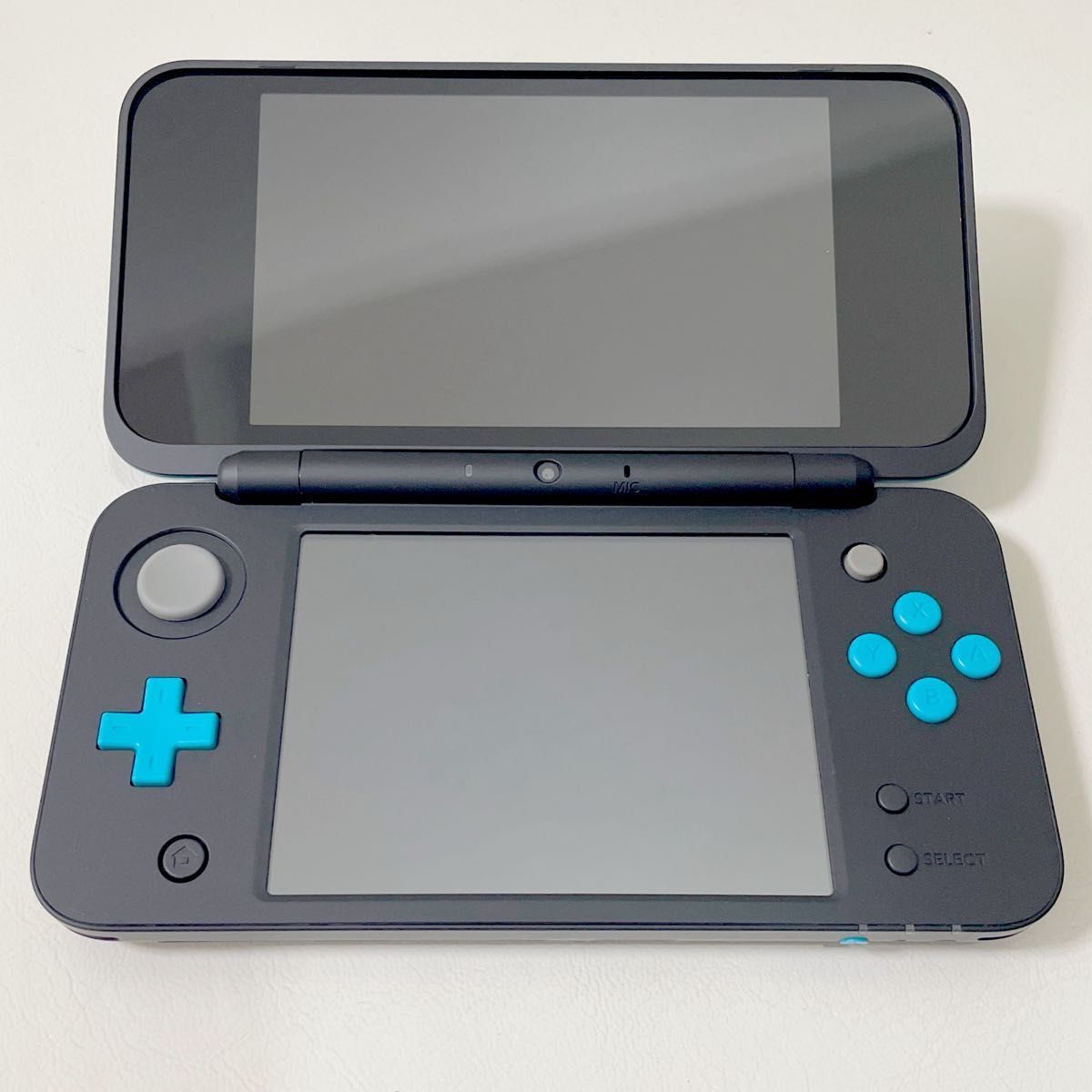 Newニンテンドー2DS LL ブラック ターコイズ 本体 黒 青 ブルー Newニンテンドー2DS LL ブラック ターコイズ 本体 黒 青 ブルー