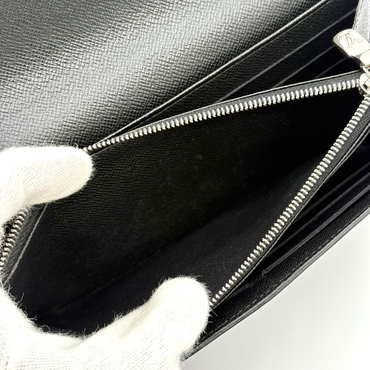 LOUIS VUITTON ルイヴィトン 長財布 エピ ノワール LOUIS VUITTON ルイヴィトン 長財布 エピ ノワール
