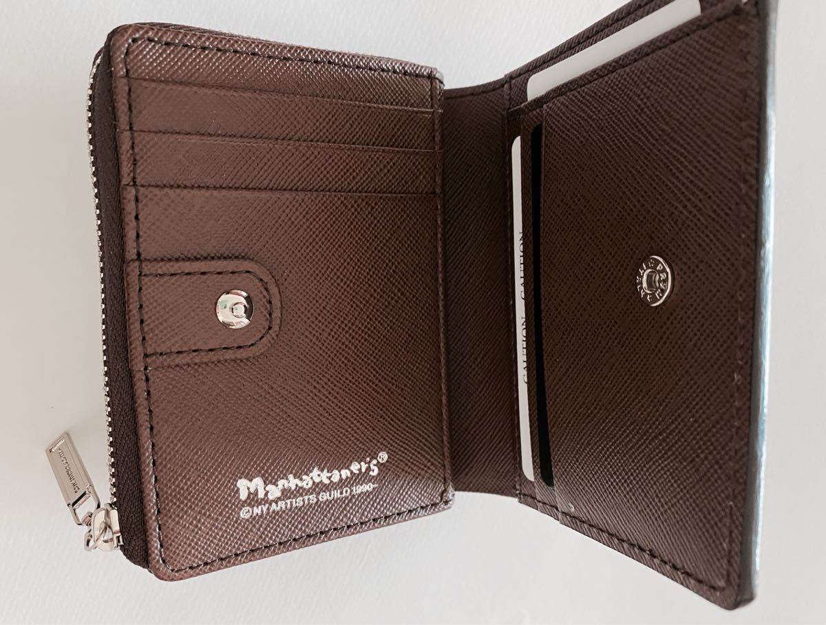 新品未使用 二つ折り財布 マンハッタナーズ 外ファスナー小銭 新品未使用 二つ折り財布 マンハッタナーズ 外ファスナー小銭