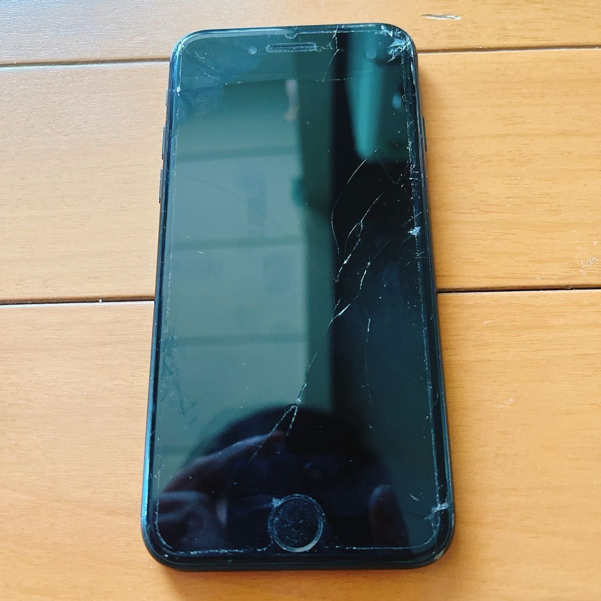iPhone SE2 64GB ブラック SIMフリー 画面割れ|Yahoo!フリマ iPhone SE2 64GB ブラック SIMフリー 画面割れ|Yahoo!フリマ