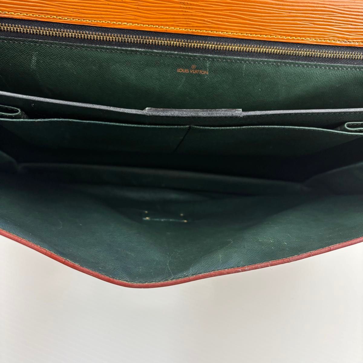 正規品 LOUIS VUITTON ルイヴィトン M54418 エピ セルヴィエット 正規品 LOUIS VUITTON ルイヴィトン M54418 エピ セルヴィエット