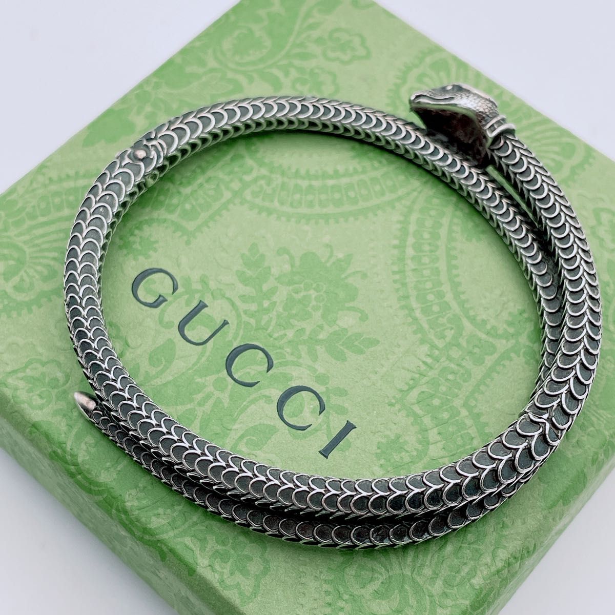 GUCCI バングル スネーク ブレスレット シルバー ヘビ 17号 付属 GUCCI バングル スネーク ブレスレット シルバー ヘビ 17号 付属