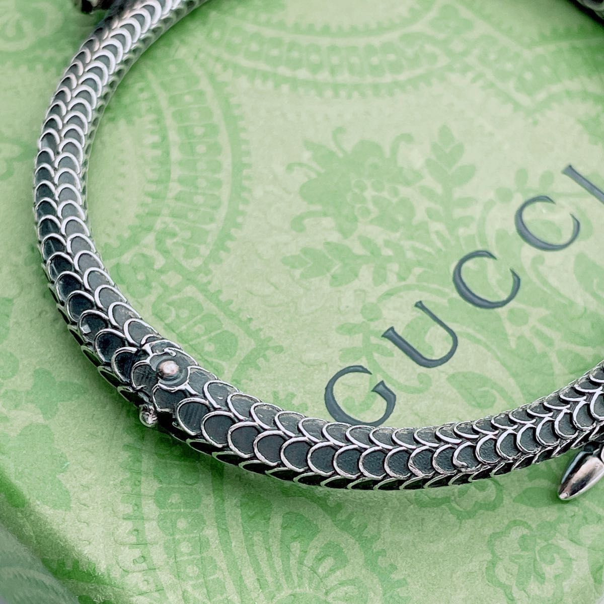 GUCCI バングル スネーク ブレスレット シルバー ヘビ 17号 付属 GUCCI バングル スネーク ブレスレット シルバー ヘビ 17号 付属