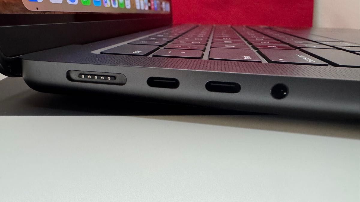MacBook Pro M3pro 14インチスペースブラック|Yahoo!フリマ(旧 MacBook Pro M3pro 14インチスペースブラック|Yahoo!フリマ(旧