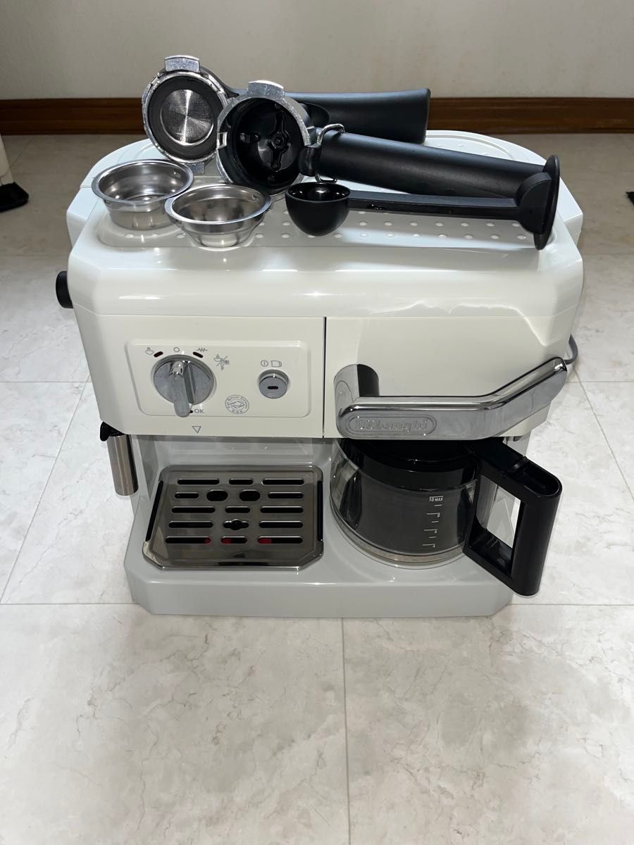 DeLonghi デロンギ エスプレッソメーカー兼用コーヒーメーカー DeLonghi デロンギ エスプレッソメーカー兼用コーヒーメーカー