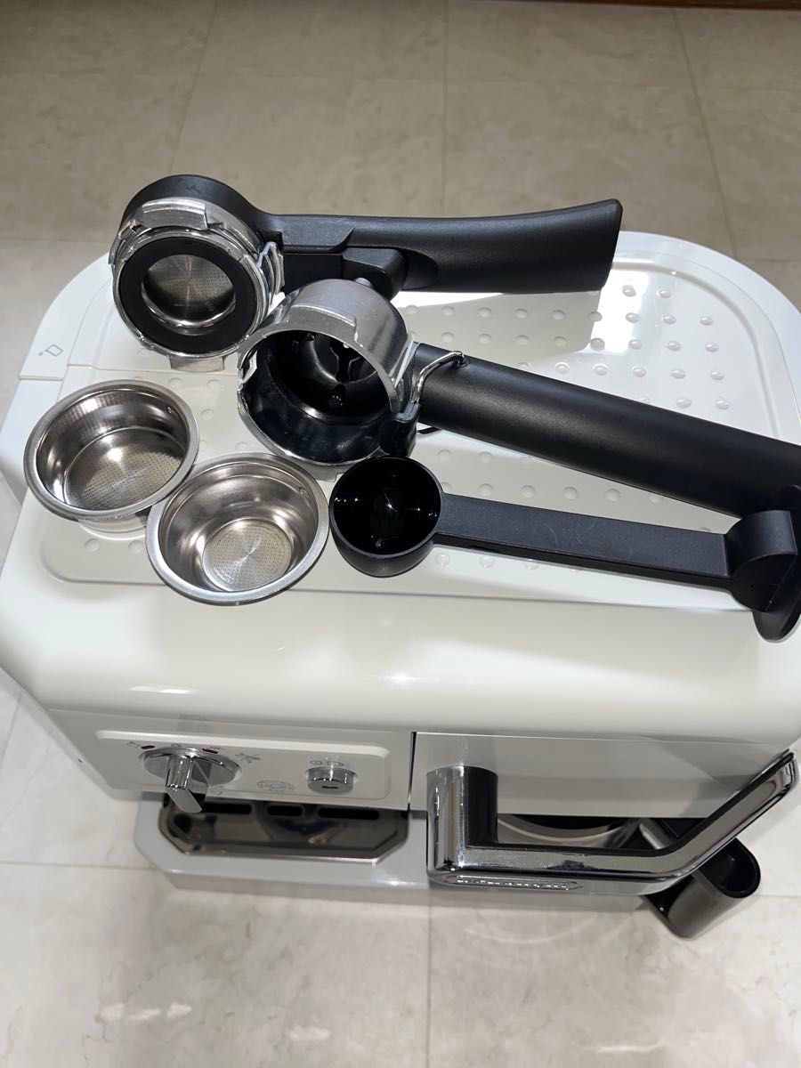 DeLonghi デロンギ エスプレッソメーカー兼用コーヒーメーカー DeLonghi デロンギ エスプレッソメーカー兼用コーヒーメーカー