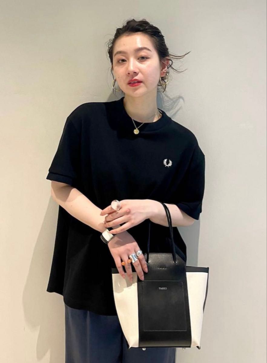 FRED PERRY × Ray BEAMS 別注オーバーサイズTシャツ 新品未使用 FRED PERRY × Ray BEAMS 別注オーバーサイズTシャツ 新品未使用