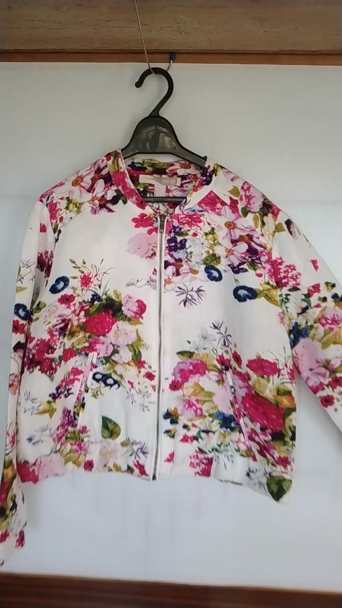 FOREVER21花柄ジャケット Sサイズ ブルゾン 春