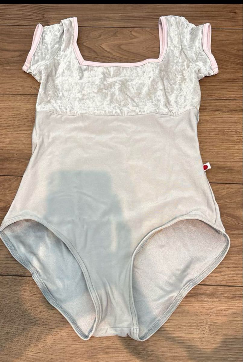 一回着用 美品 Yumiko レオタード S