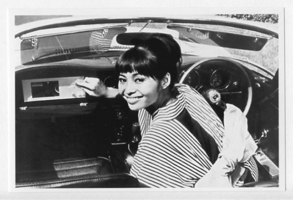 [ photo 4x6] Wakabayashi ..& Toyota 2000GT 6A movie woman super photograph ( small ) 007 is two times ..