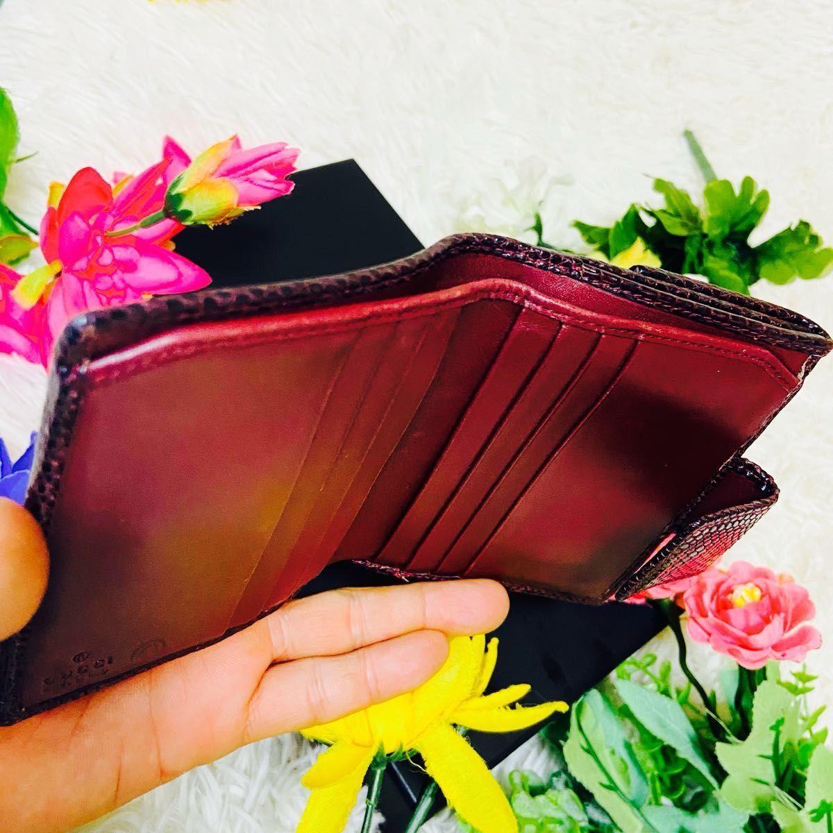 希少 ヘビ GUCCI グッチ パイソン 二つ折り財布 本革 レザー 希少 ヘビ GUCCI グッチ パイソン 二つ折り財布 本革 レザー