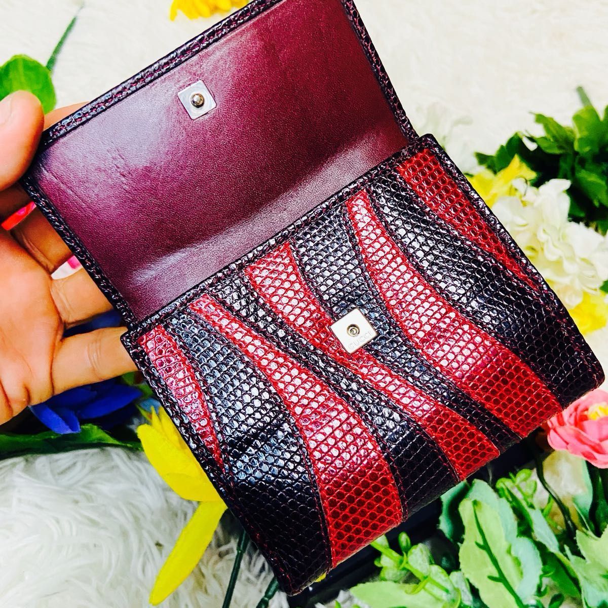 希少 ヘビ GUCCI グッチ パイソン 二つ折り財布 本革 レザー 希少 ヘビ GUCCI グッチ パイソン 二つ折り財布 本革 レザー