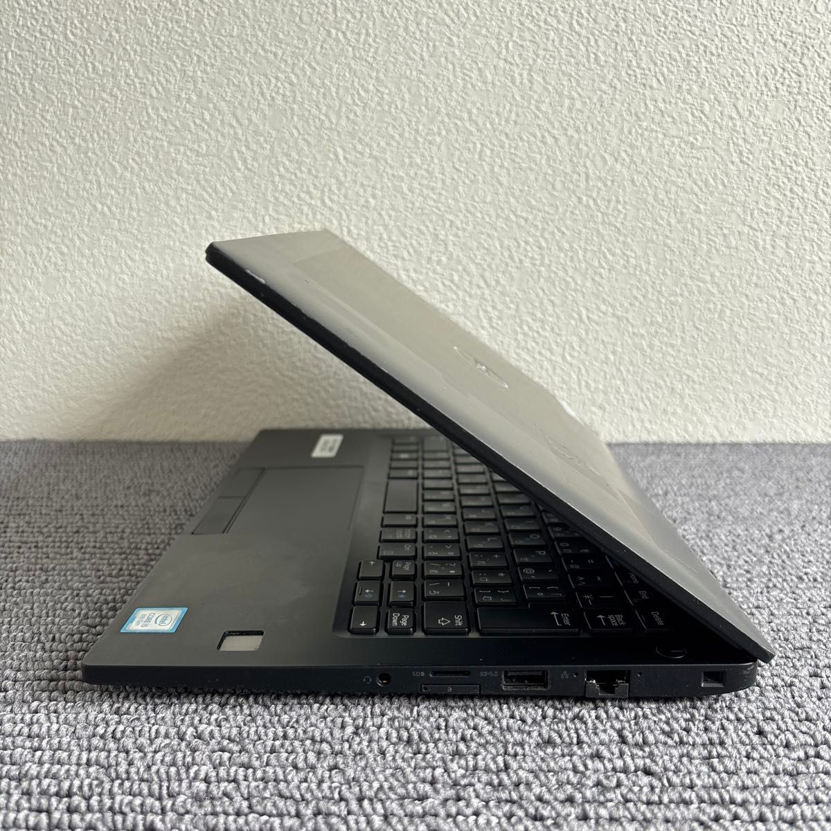 DELL latitude 7390 i5-8250Uメモリ8GB SSD 256GB 指紋認証 DELL latitude 7390 i5-8250Uメモリ8GB SSD 256GB 指紋認証