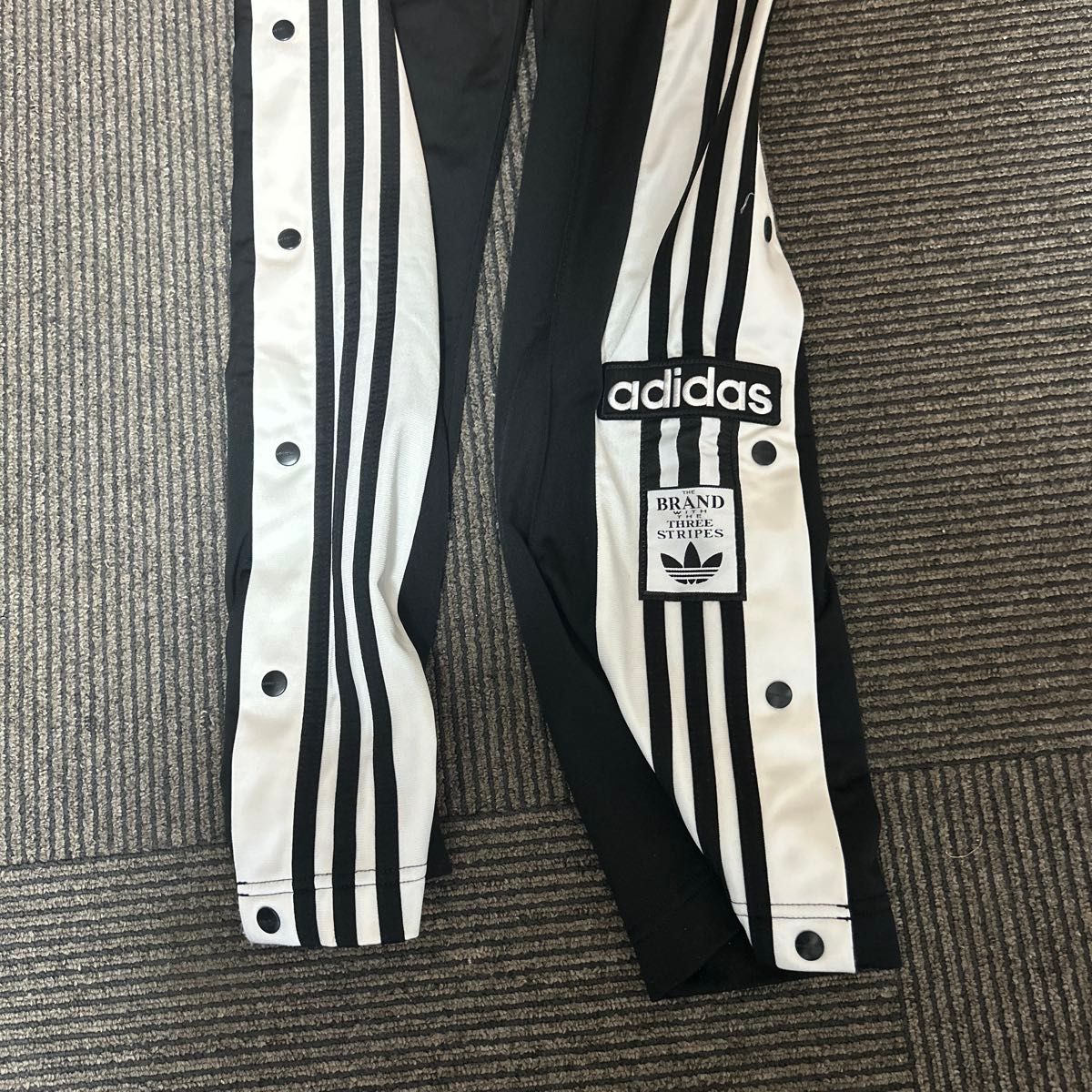 adidas スナップボタンパンツ アディダス|Yahoo!フリマ(旧 adidas スナップボタンパンツ アディダス|Yahoo!フリマ(旧