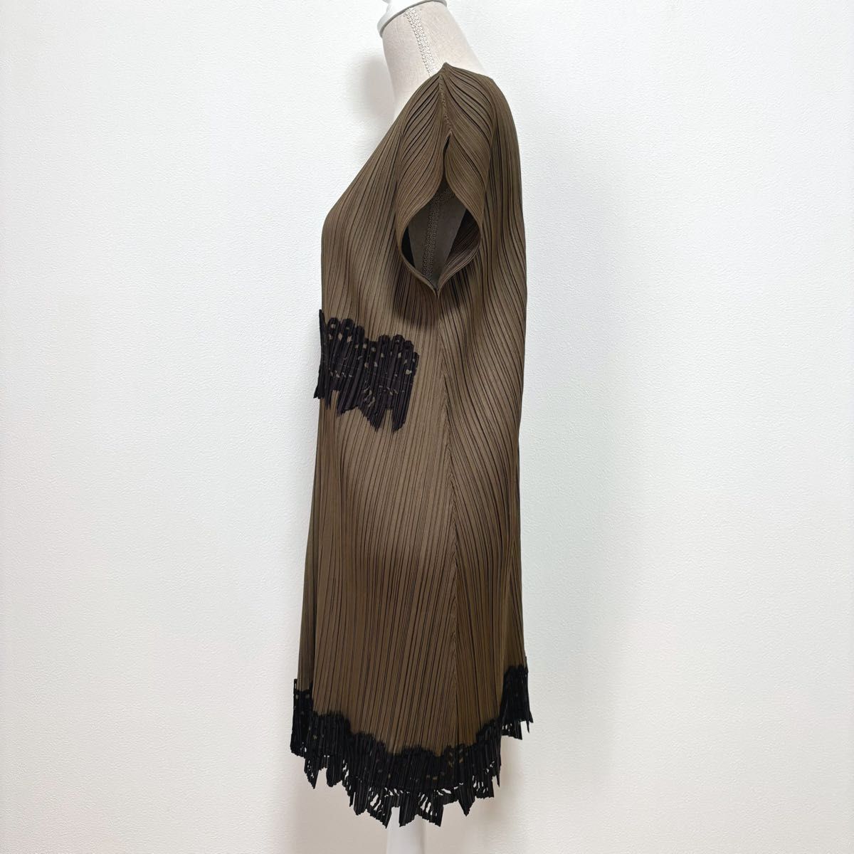 ISSEY MIYAKE イッセイミヤケ PLEATS PLEASE プリーツプリーズ ISSEY MIYAKE イッセイミヤケ PLEATS PLEASE プリーツプリーズ