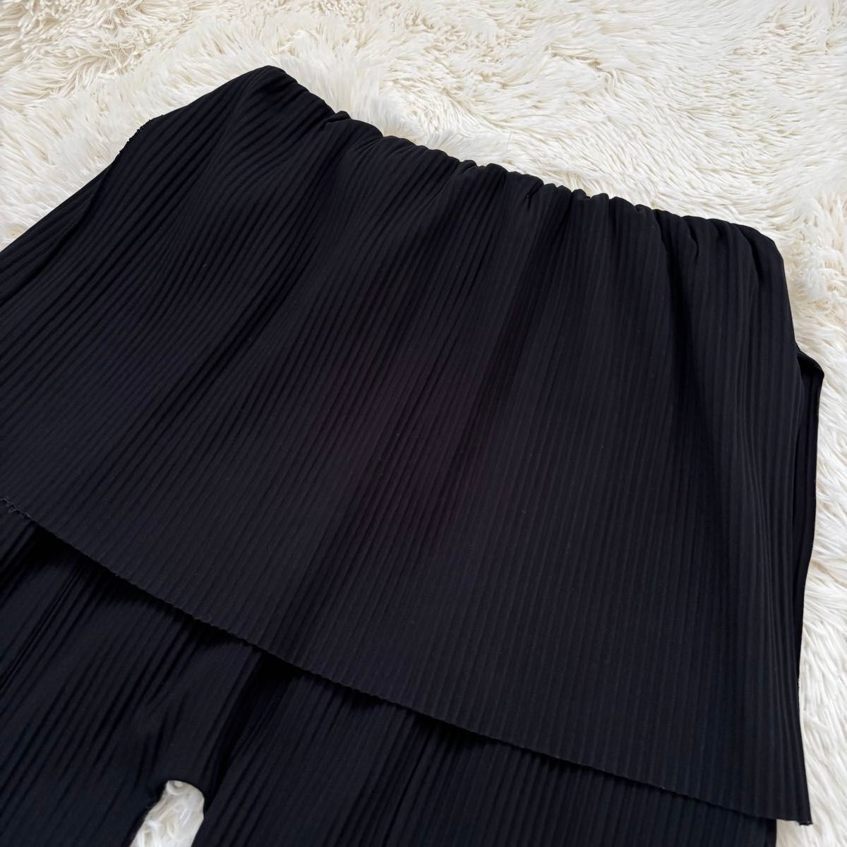 me ISSEY MIYAKE ミーイッセイミヤケ ファインニットプリーツ me ISSEY MIYAKE ミーイッセイミヤケ ファインニットプリーツ