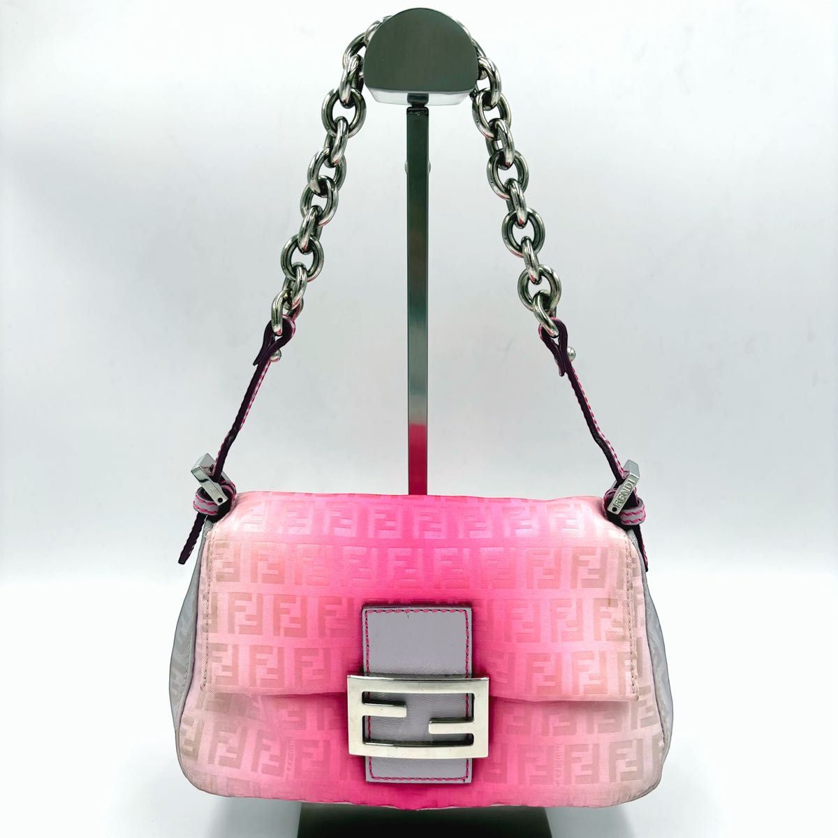 希少品FENDI フェンディ ズッキーノ柄 チェーン ショルダー 希少品FENDI フェンディ ズッキーノ柄 チェーン ショルダー
