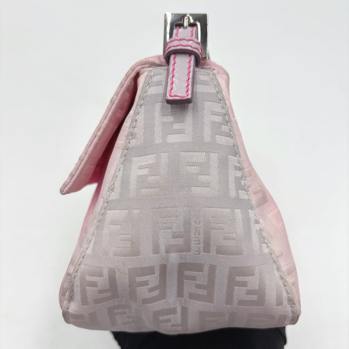 希少品FENDI フェンディ ズッキーノ柄 チェーン ショルダー 希少品FENDI フェンディ ズッキーノ柄 チェーン ショルダー
