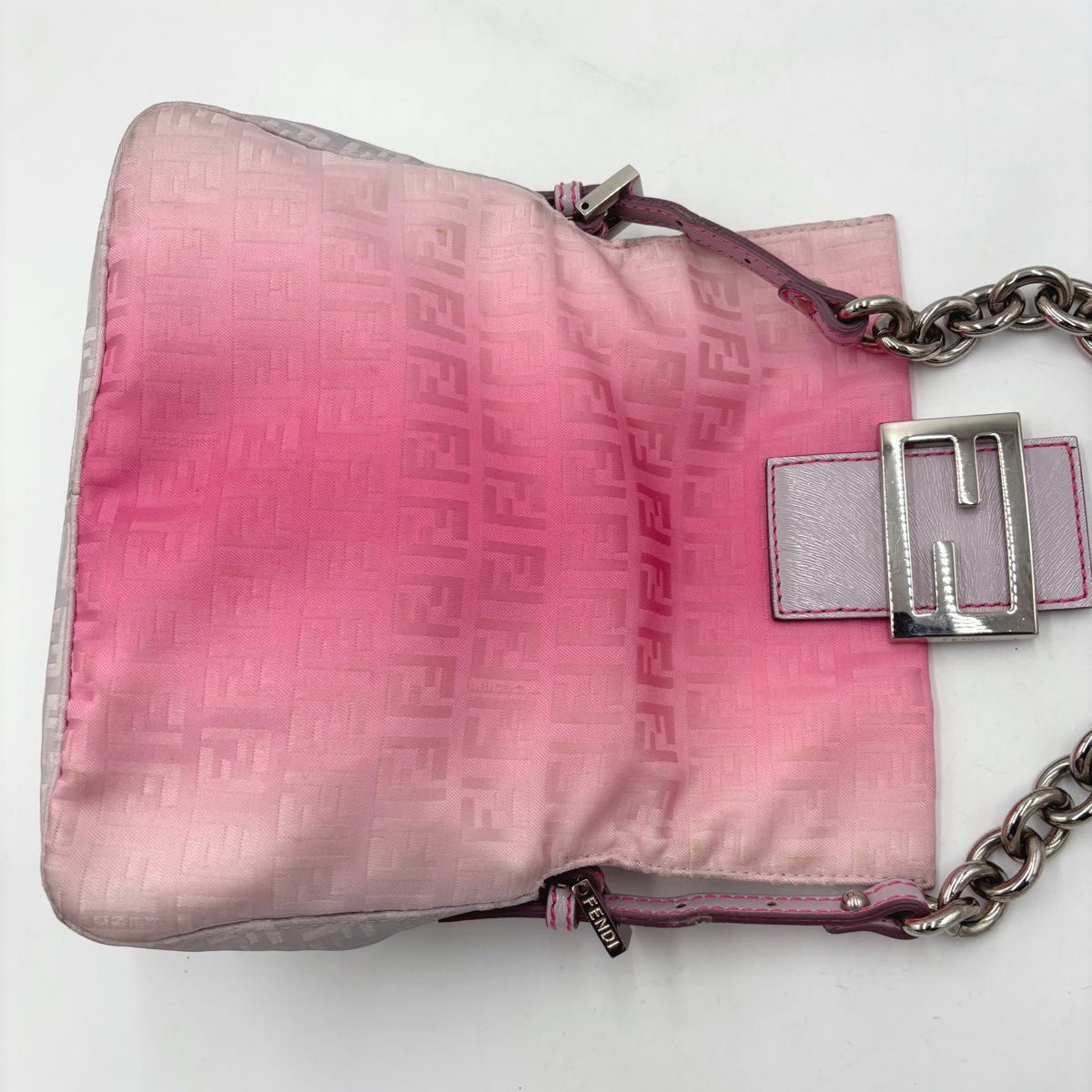 希少品FENDI フェンディ ズッキーノ柄 チェーン ショルダー 希少品FENDI フェンディ ズッキーノ柄 チェーン ショルダー
