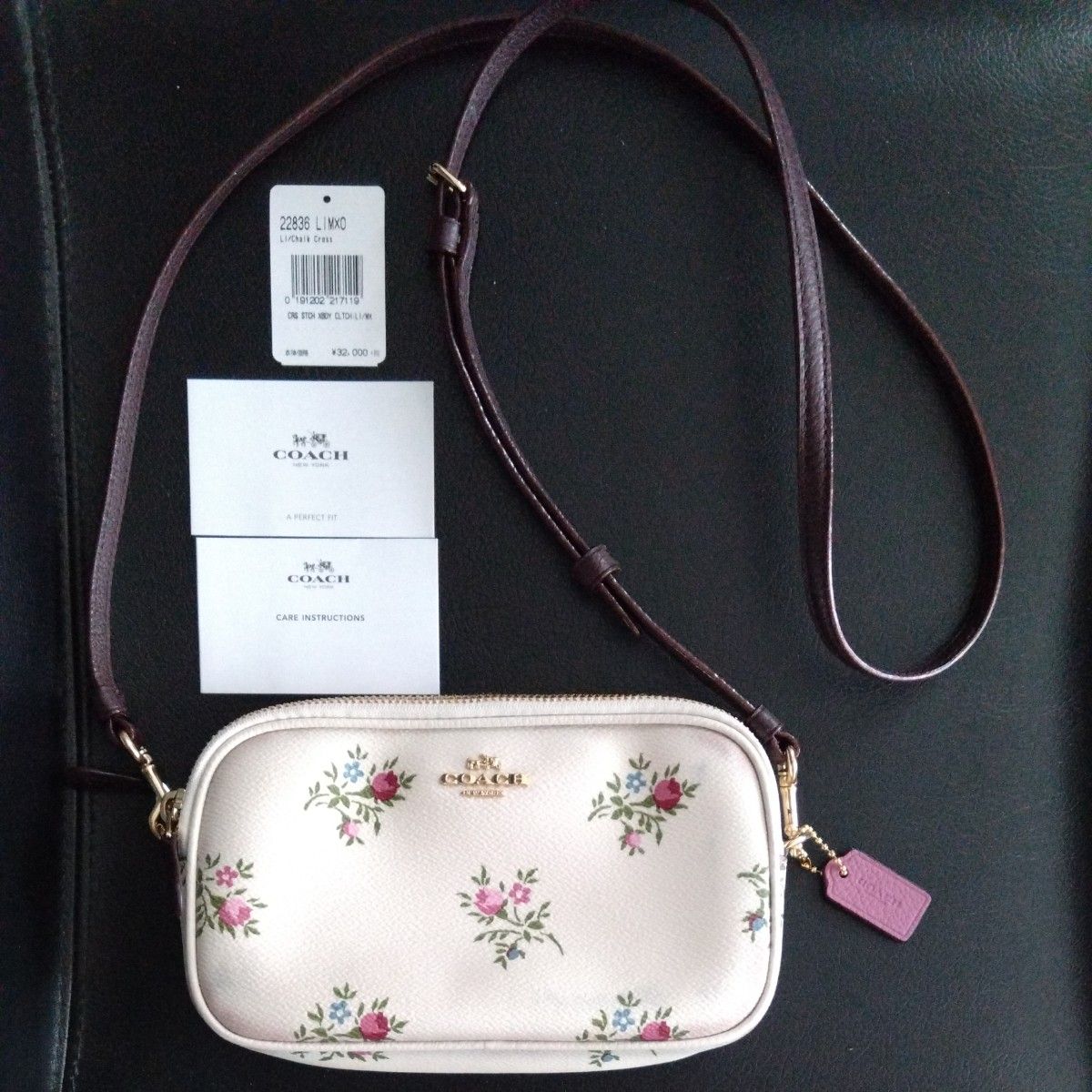 未使用 COACH コーチ フラワープリントショルダー バッグ 訳あり 未使用 COACH コーチ フラワープリントショルダー バッグ 訳あり