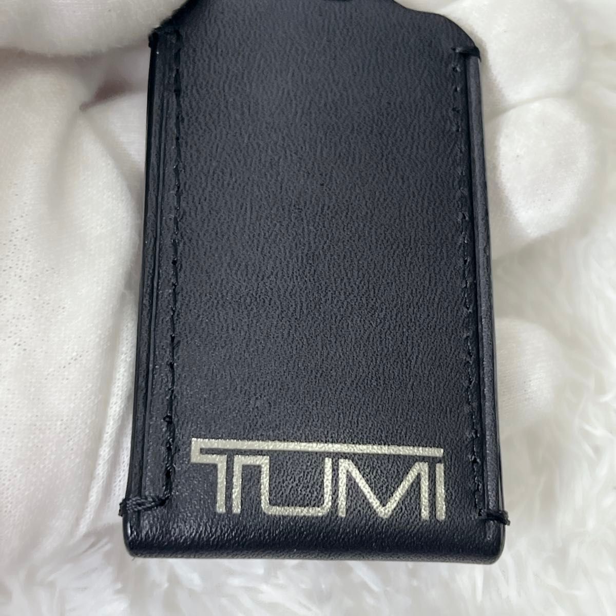 極美品 TUMI トゥミ ワンショルダーバッグ ナイロン レザー 極美品 TUMI トゥミ ワンショルダーバッグ ナイロン レザー