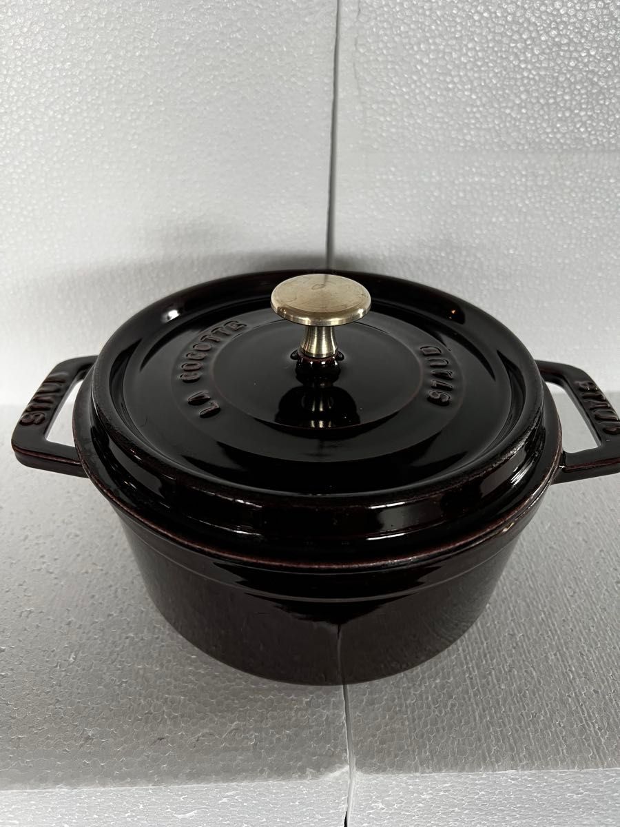 STAUB ストウブ 希少 レア 廃盤品 オーベルジン ナス18cm エッグ STAUB ストウブ 希少 レア 廃盤品 オーベルジン ナス18cm エッグ