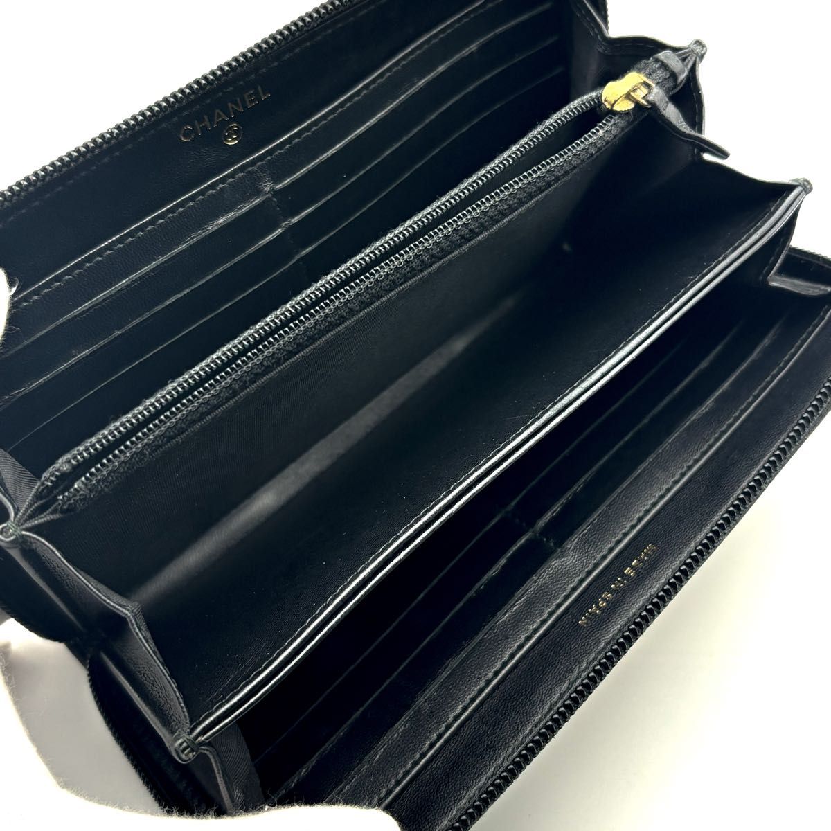 美品 新型モデル Gカード】シャネル ボーイシャネル ラウンド 美品 新型モデル Gカード】シャネル ボーイシャネル ラウンド