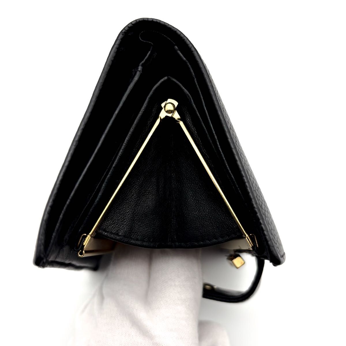 良品 早い者勝ち】シャネル ココステッチ キャビア がま口 二 良品 早い者勝ち】シャネル ココステッチ キャビア がま口 二