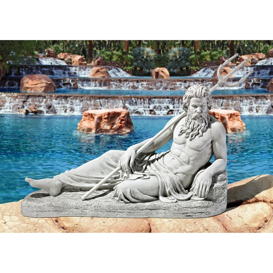 テムズ川のセントジョーンズ・ロックの「ネプチューン」（ポセイドン）彫像 彫刻（1854）ギリシア神話 海と地震の神 贈り物（輸入品）
