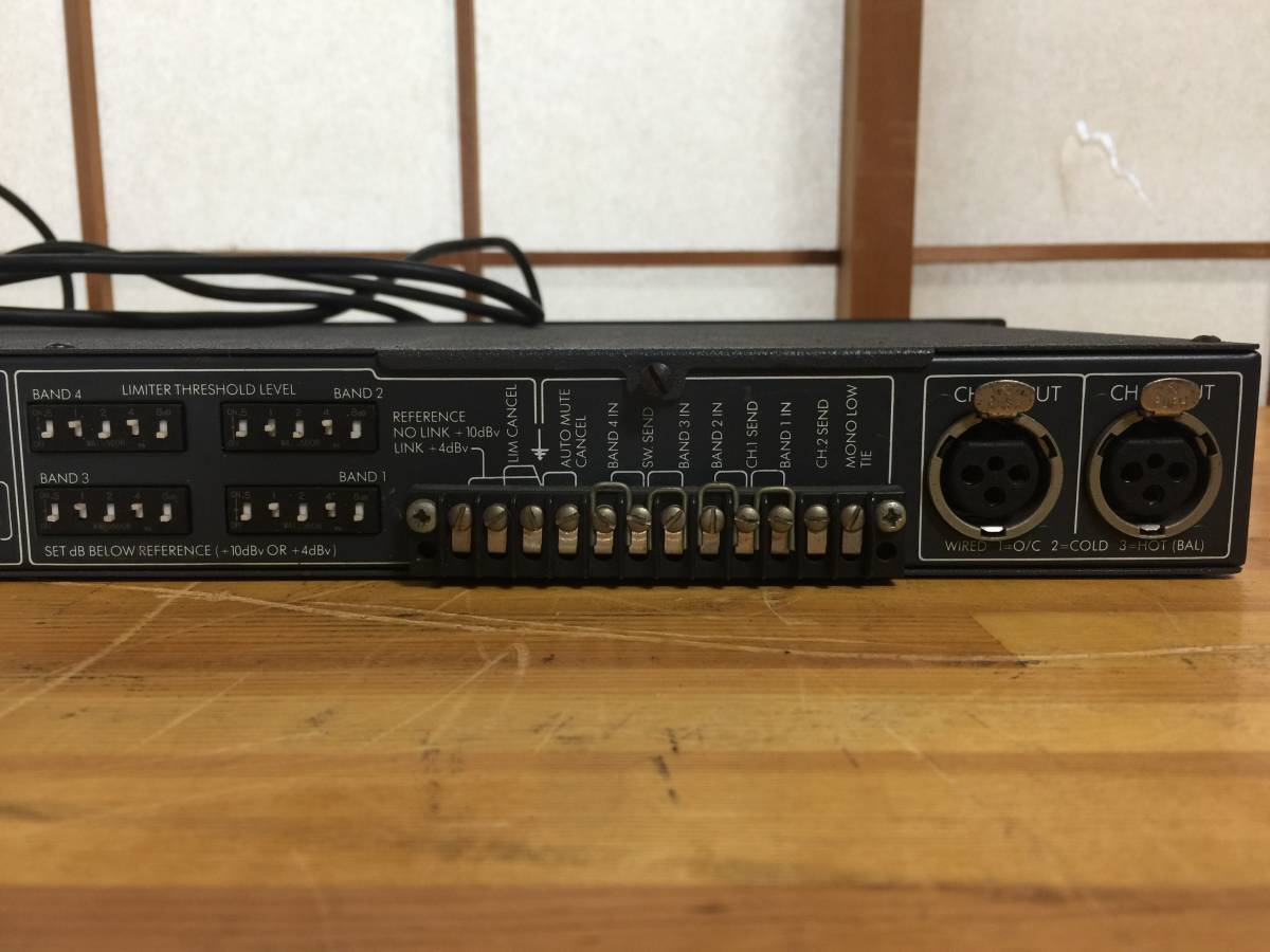 [送料無料][中古品][出音可] BSS FDS-360 位相補正可 アナログクロスオーバー チャンネルデバイダー 定価20万円_画像7