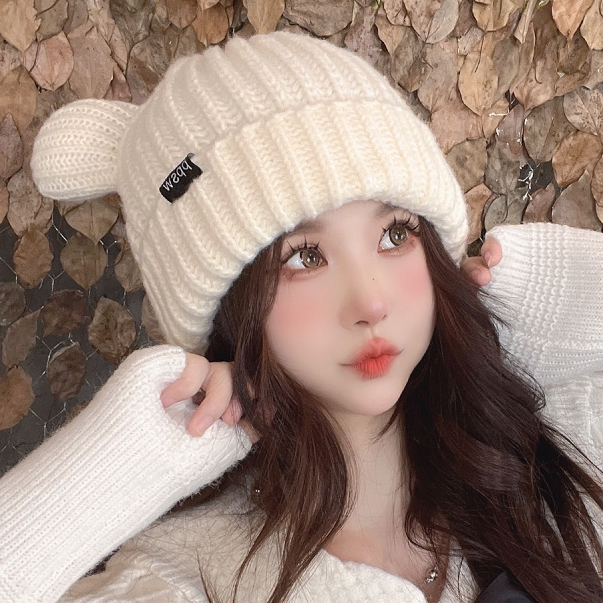 ラス2】 ニット帽 帽子 くま耳 クマ耳 耳付き 防寒 オルチャン ラス2】 ニット帽 帽子 くま耳 クマ耳 耳付き 防寒 オルチャン