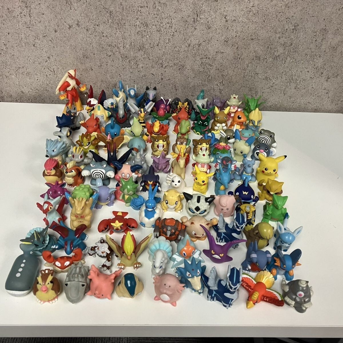 〇O610-P4-652 ポケモン 指人形 大量 約100点セット ソフビ 〇O610-P4-652 ポケモン 指人形 大量 約100点セット ソフビ