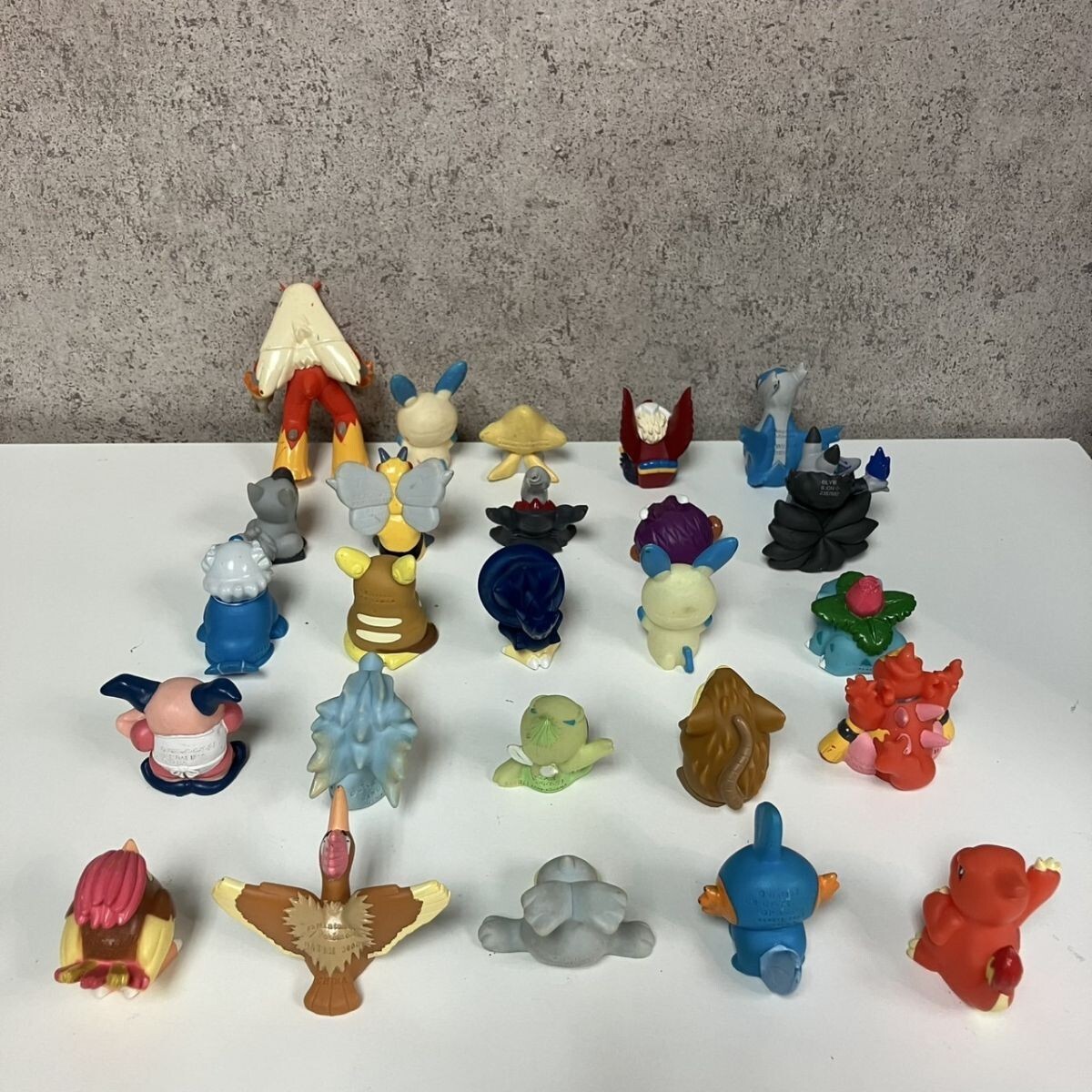 〇O610-P4-652 ポケモン 指人形 大量 約100点セット ソフビ 〇O610-P4-652 ポケモン 指人形 大量 約100点セット ソフビ