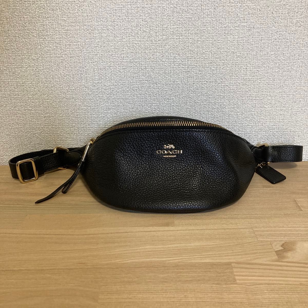 COACH コーチ ウエストポーチ ブラック レザー|Yahoo!フリマ COACH コーチ ウエストポーチ ブラック レザー|Yahoo!フリマ