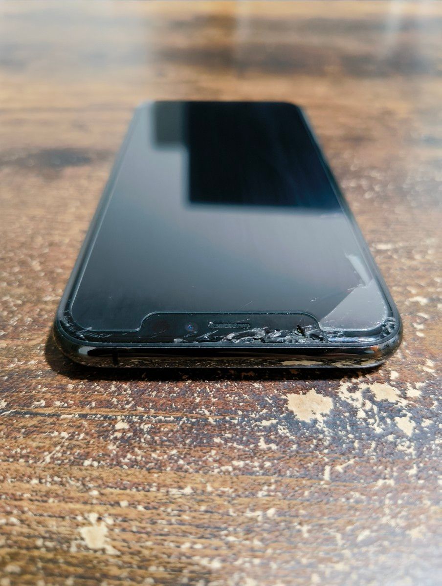 ジャンクiPhone11Pro 256GB スペースグレイ(ソフトバンク版で ジャンクiPhone11Pro 256GB スペースグレイ(ソフトバンク版で