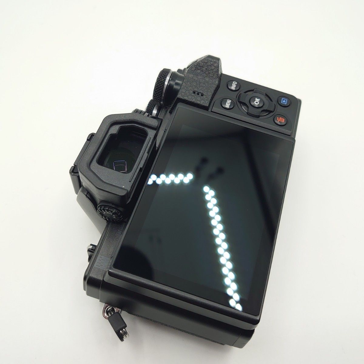 OLYMPUS OM-D Mark Ⅱ ボディ ブラック ミラーレス一眼カメラ OLYMPUS OM-D Mark Ⅱ ボディ ブラック ミラーレス一眼カメラ