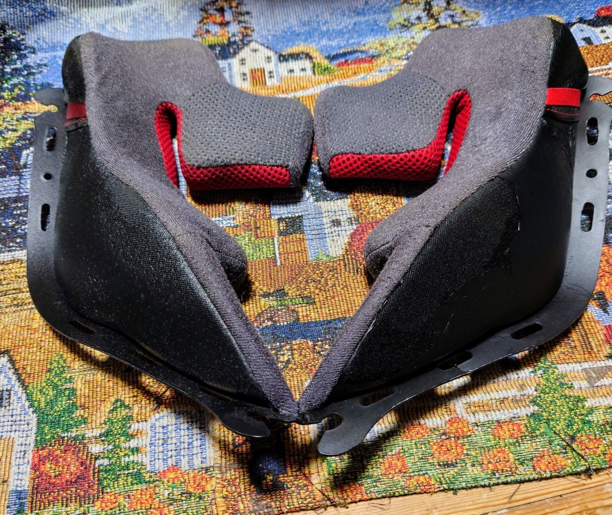 SHOEI Z-7 チークパッド 35 中古品|Yahoo!フリマ(旧PayPayフリマ) SHOEI Z-7 チークパッド 35 中古品|Yahoo!フリマ(旧PayPayフリマ)