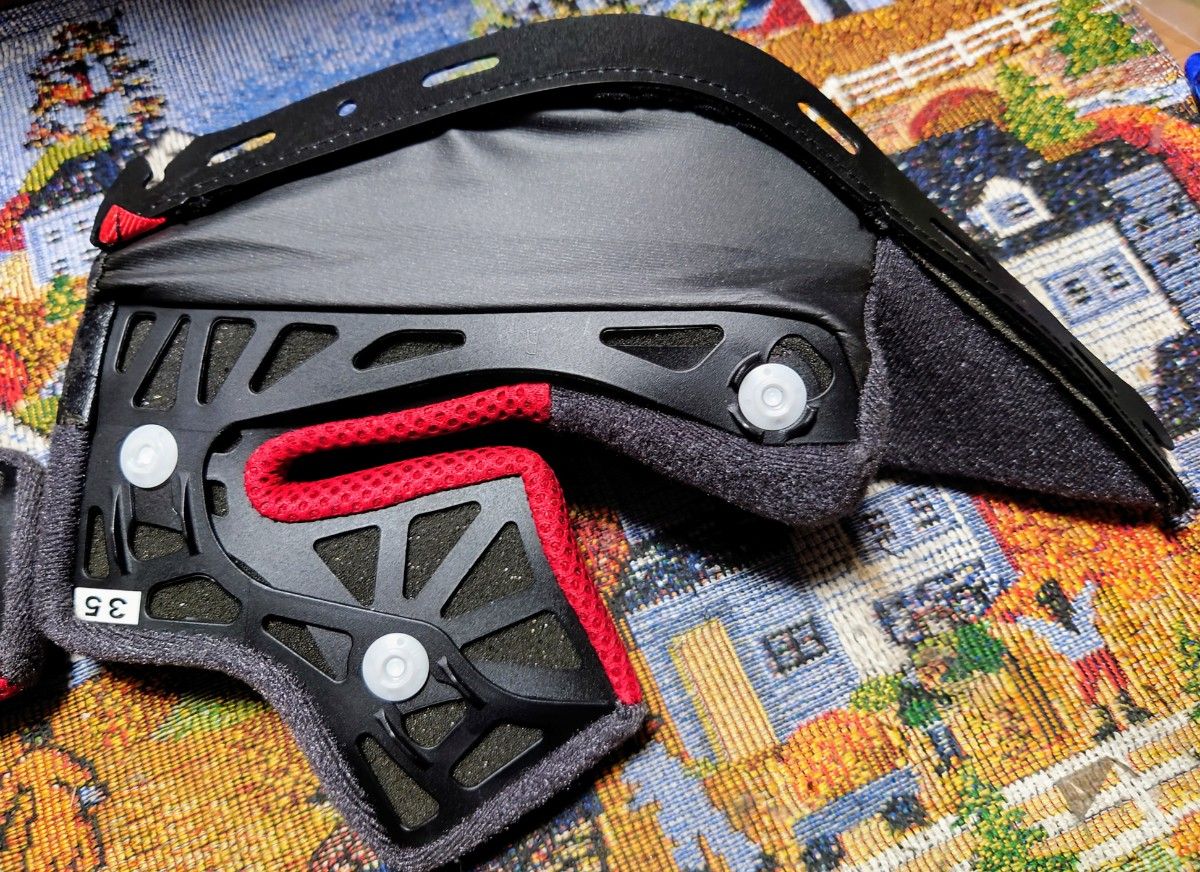 SHOEI Z-7 チークパッド 35 中古品|Yahoo!フリマ(旧PayPayフリマ) SHOEI Z-7 チークパッド 35 中古品|Yahoo!フリマ(旧PayPayフリマ)