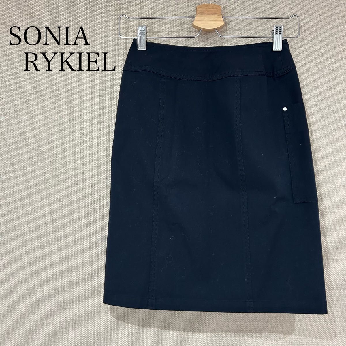 SONIA RYKIEL スカートタイトスカート 膝上 黒 ボタン ジップ SONIA RYKIEL スカートタイトスカート 膝上 黒 ボタン ジップ