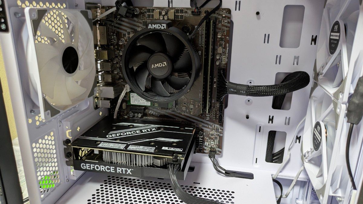 早い者勝ち】ゲーミングPC Ryzen7 5700X RTX 4060 RAM32GB m 2 早い者勝ち】ゲーミングPC Ryzen7 5700X RTX 4060 RAM32GB m 2