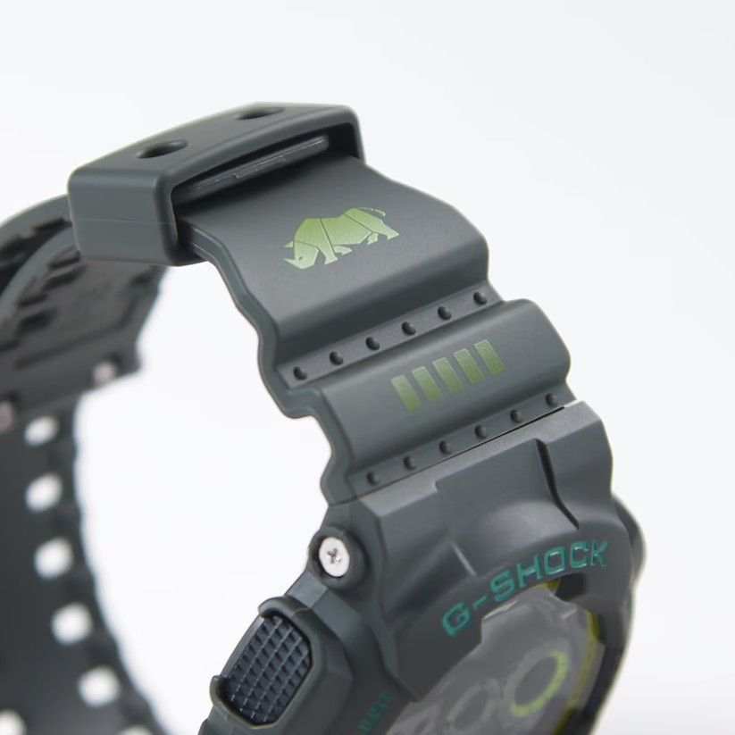 新品 SUZUKI JIMNY×CASIO G-SHOCK GD-100コラボウォッチ サード 新品 SUZUKI JIMNY×CASIO G-SHOCK GD-100コラボウォッチ サード