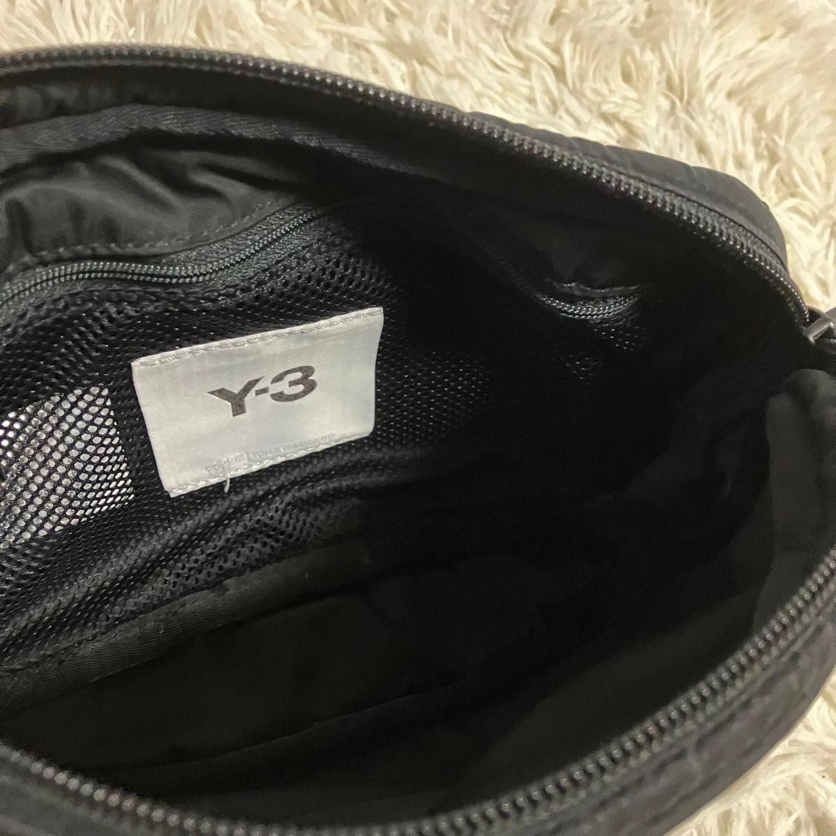 希少】Y-3 ワイスリー ショルダーバッグ ナイロン ラバーロゴ 希少】Y-3 ワイスリー ショルダーバッグ ナイロン ラバーロゴ