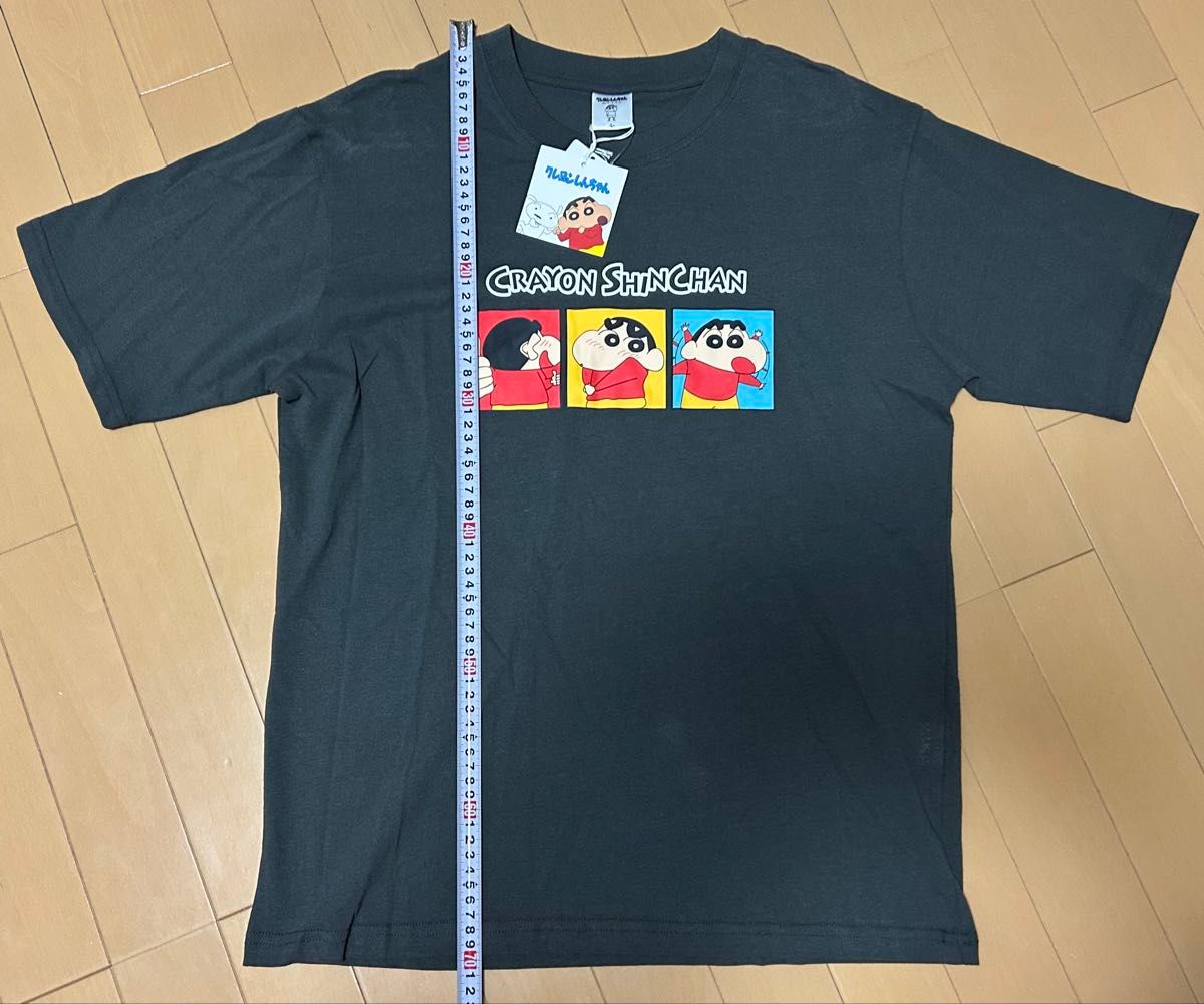 綿100%】クレヨンしんちゃん Tシャツ Lサイズ グレー 新品 未 綿100%】クレヨンしんちゃん Tシャツ Lサイズ グレー 新品 未