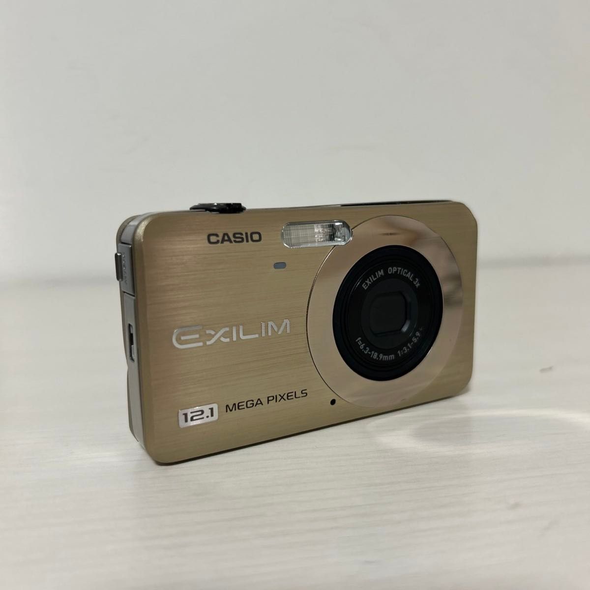 CASIO EXILIM EX-Z90GD ゴールド コンパクトデジタルカメラ CASIO EXILIM EX-Z90GD ゴールド コンパクトデジタルカメラ