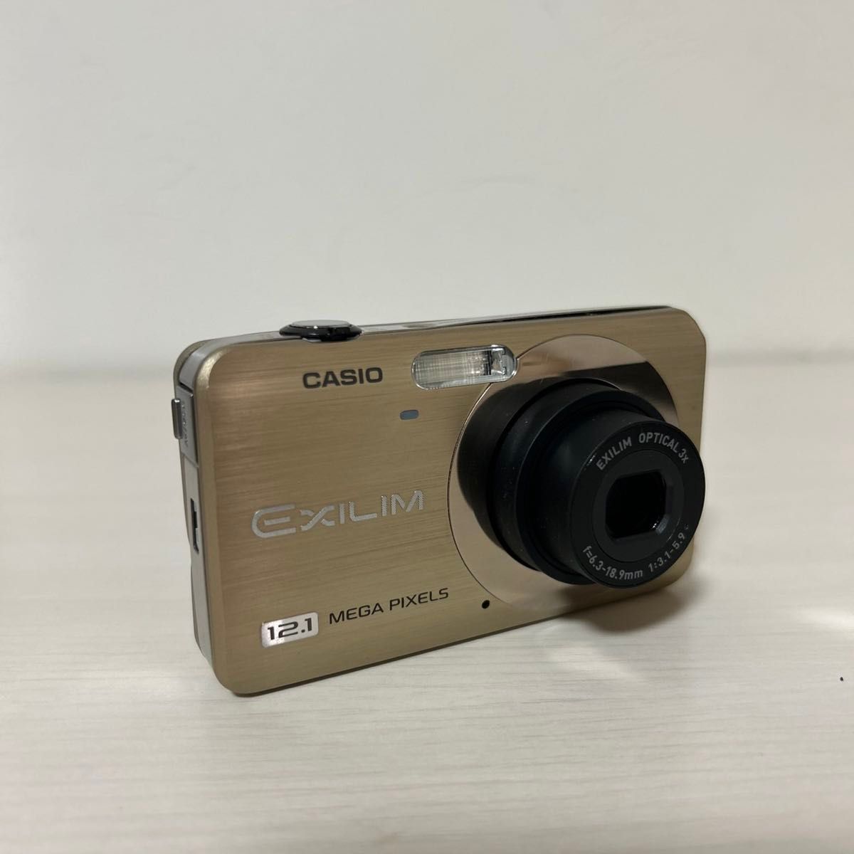 CASIO EXILIM EX-Z90GD ゴールド コンパクトデジタルカメラ CASIO EXILIM EX-Z90GD ゴールド コンパクトデジタルカメラ