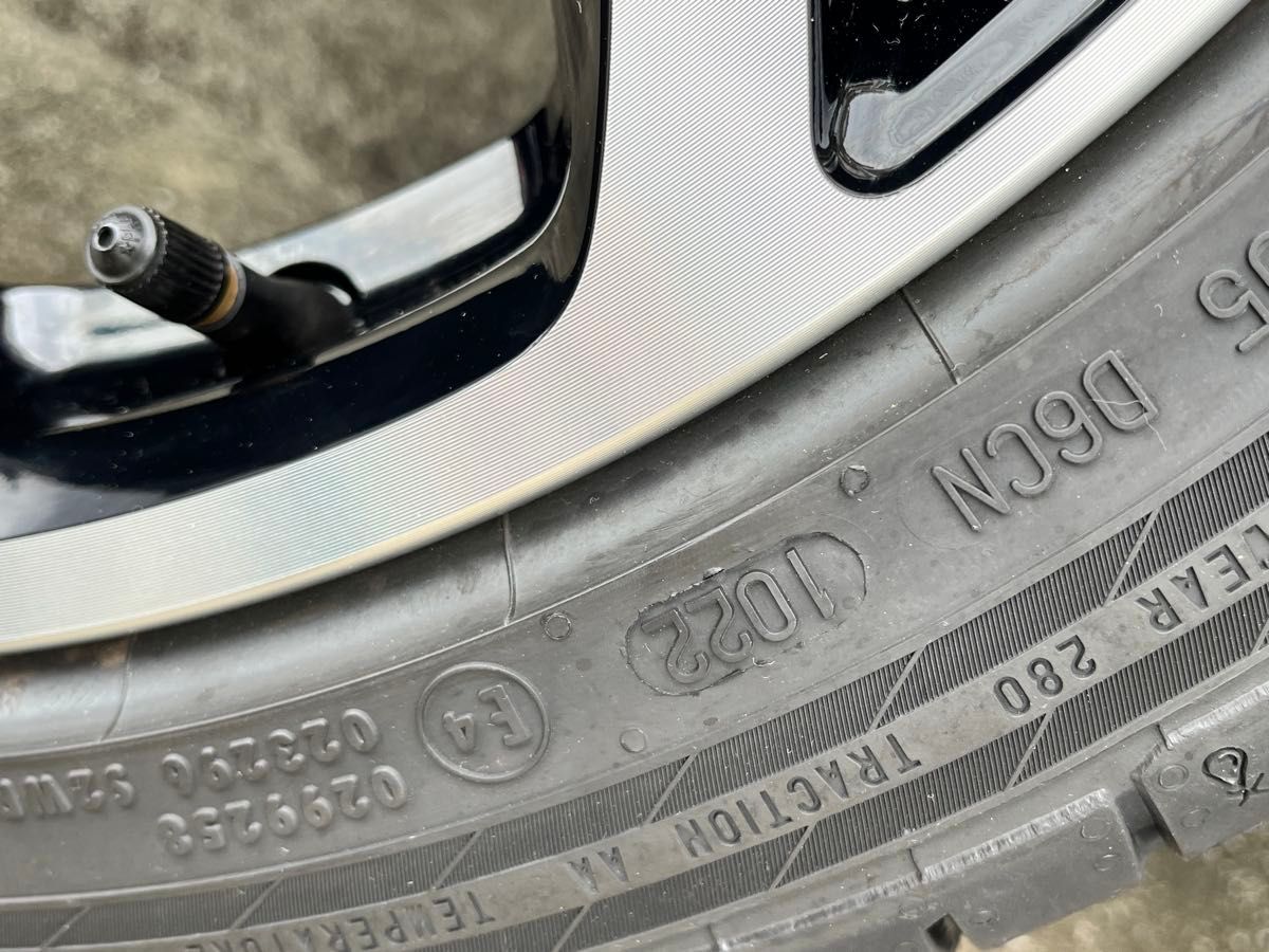 4 スズキ スイフトスポーツ ZC33Sの純正タイヤ&ホイール1本のみ 4 スズキ スイフトスポーツ ZC33Sの純正タイヤ&ホイール1本のみ